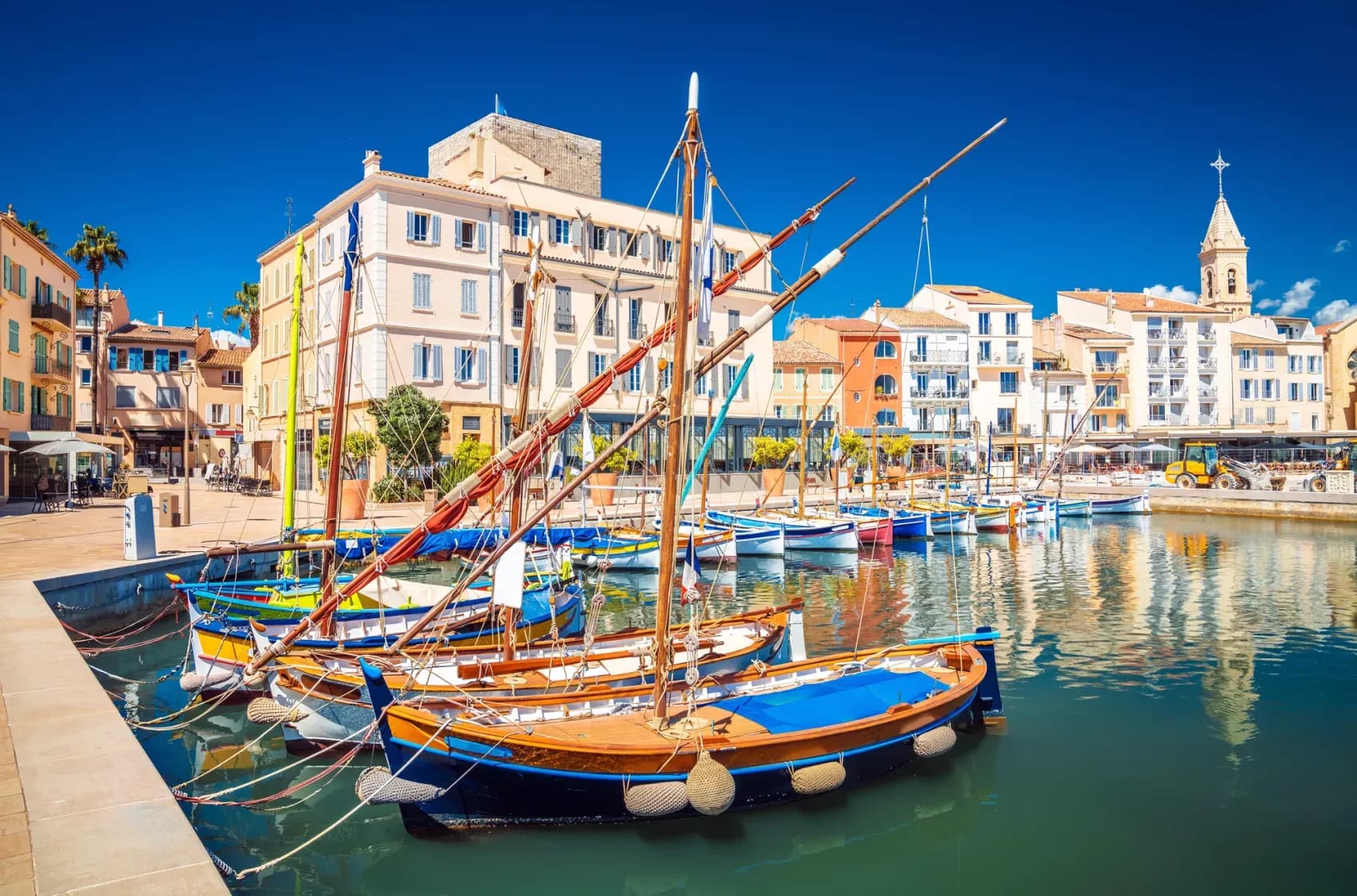 a highly original title for a villa